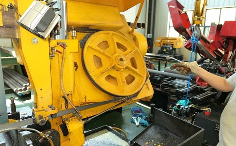 石棉金属带锯床的日常使用和保养注意事项！